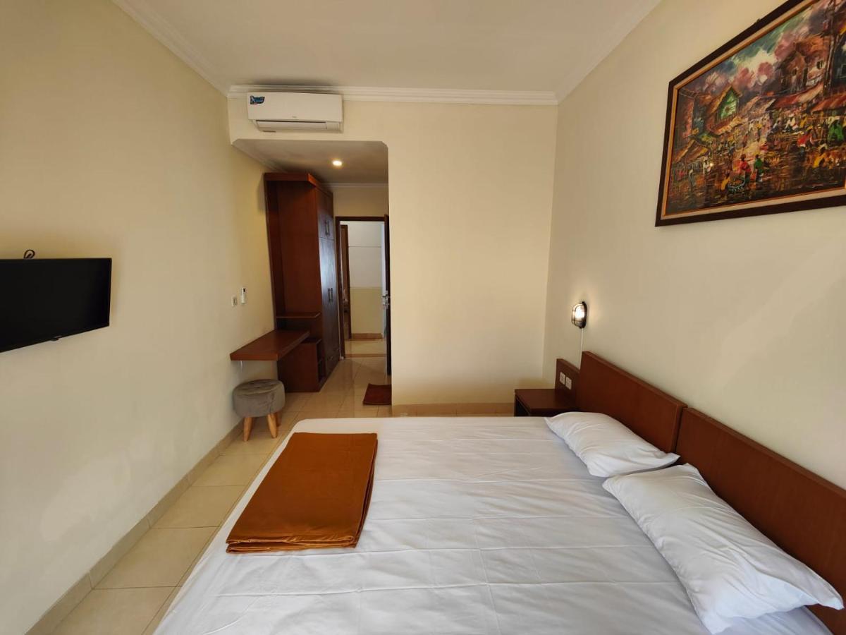 Adiputra Guesthouse 2 By Homiq Ngabean Extérieur photo