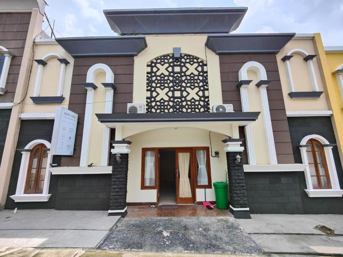 Adiputra Guesthouse 2 By Homiq Ngabean Extérieur photo