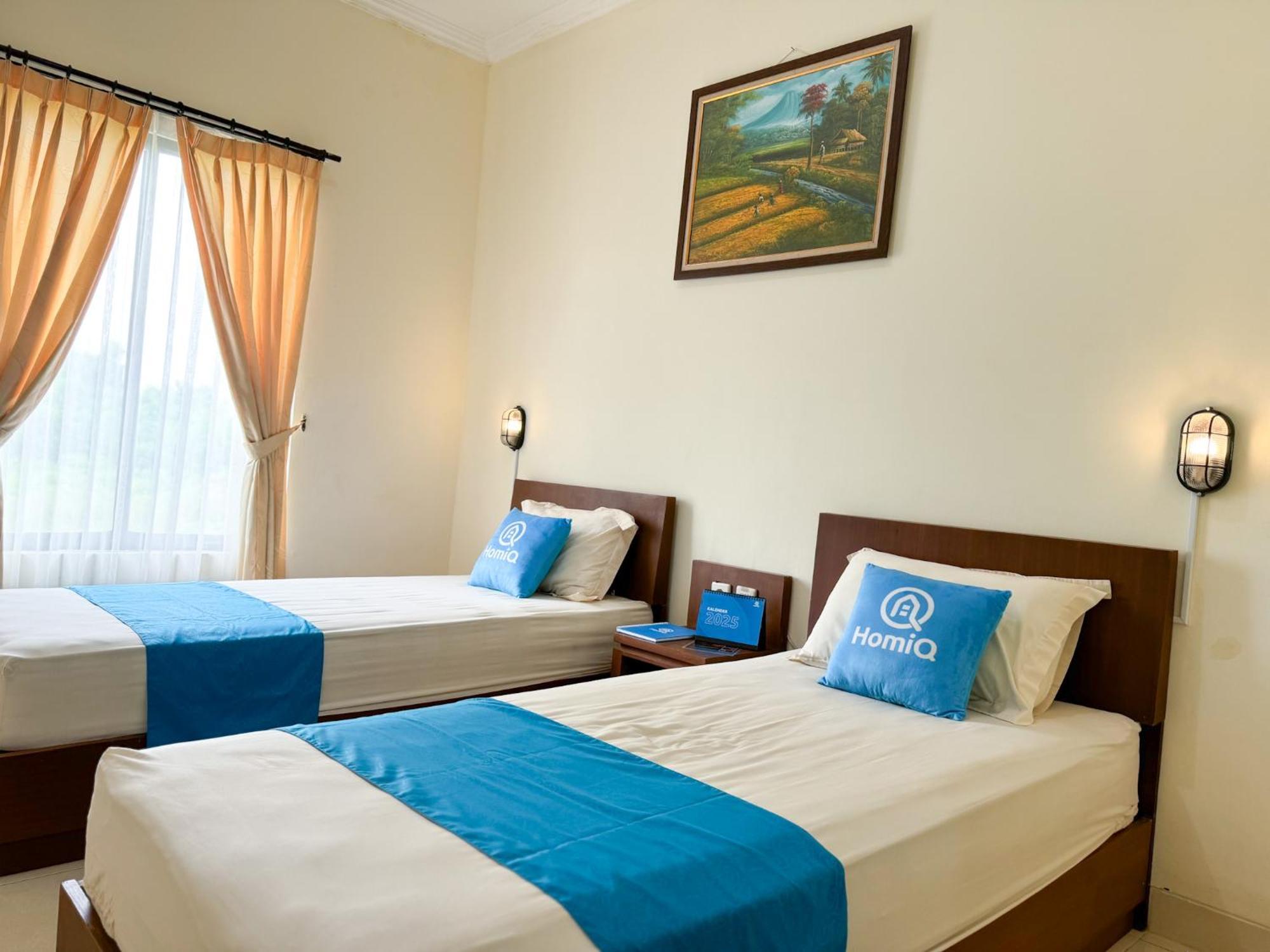 Adiputra Guesthouse 2 By Homiq Ngabean Extérieur photo