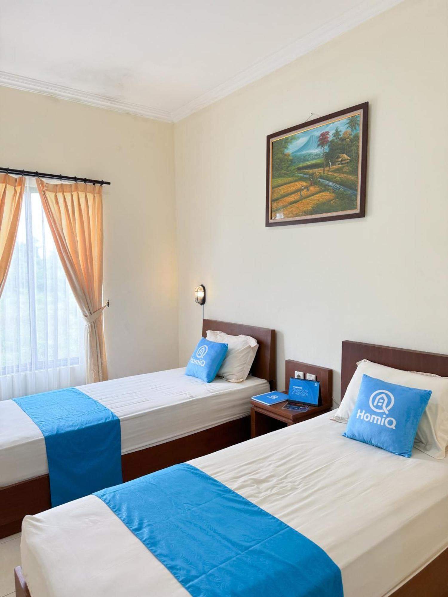 Adiputra Guesthouse 2 By Homiq Ngabean Extérieur photo